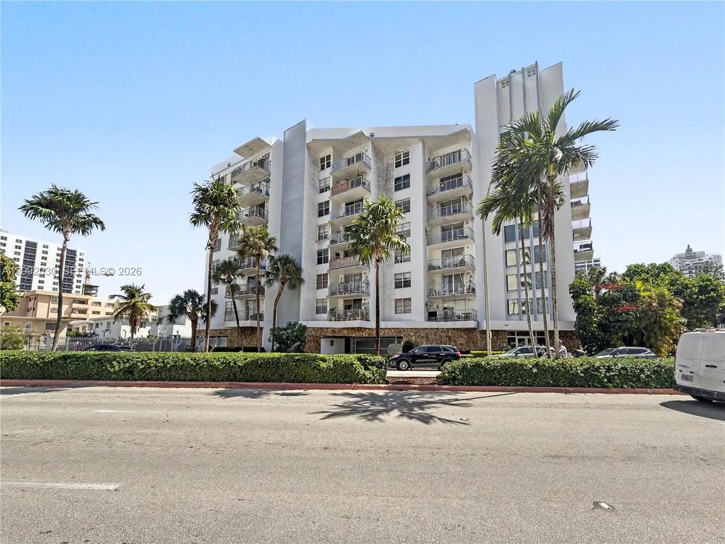 6801 Indian Creek Drive #609, Miami Beach