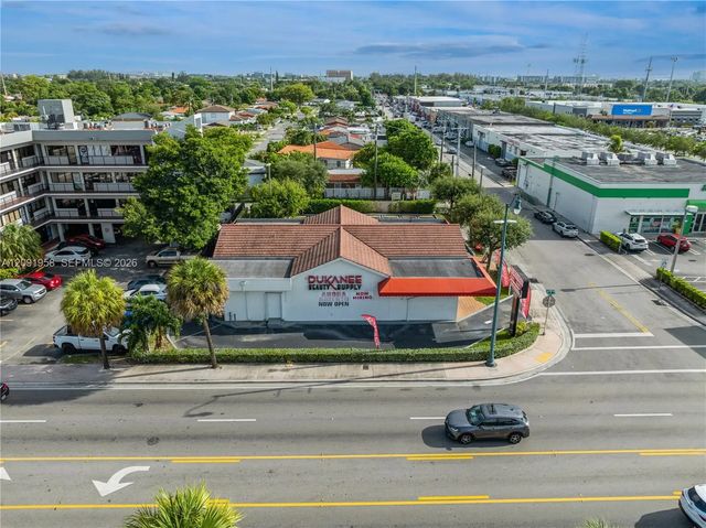 5 of 7 - 7101 Sw 8th Street, Miami, FL