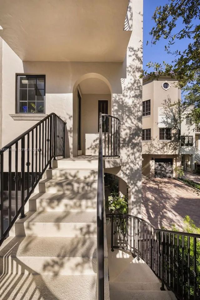 4 of 45 - 3471 Main Highway #1204, Coconut Grove, FL