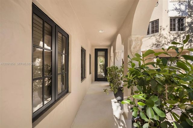 5 of 45 - 3471 Main Highway #1204, Coconut Grove, FL