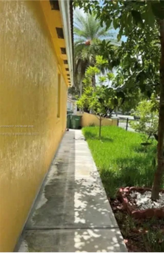 4 of 11 - 5 Sw 15th Avenue, Homestead, FL