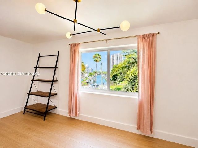5 of 40 - 1631 Ne 114th Street #307, Miami, FL