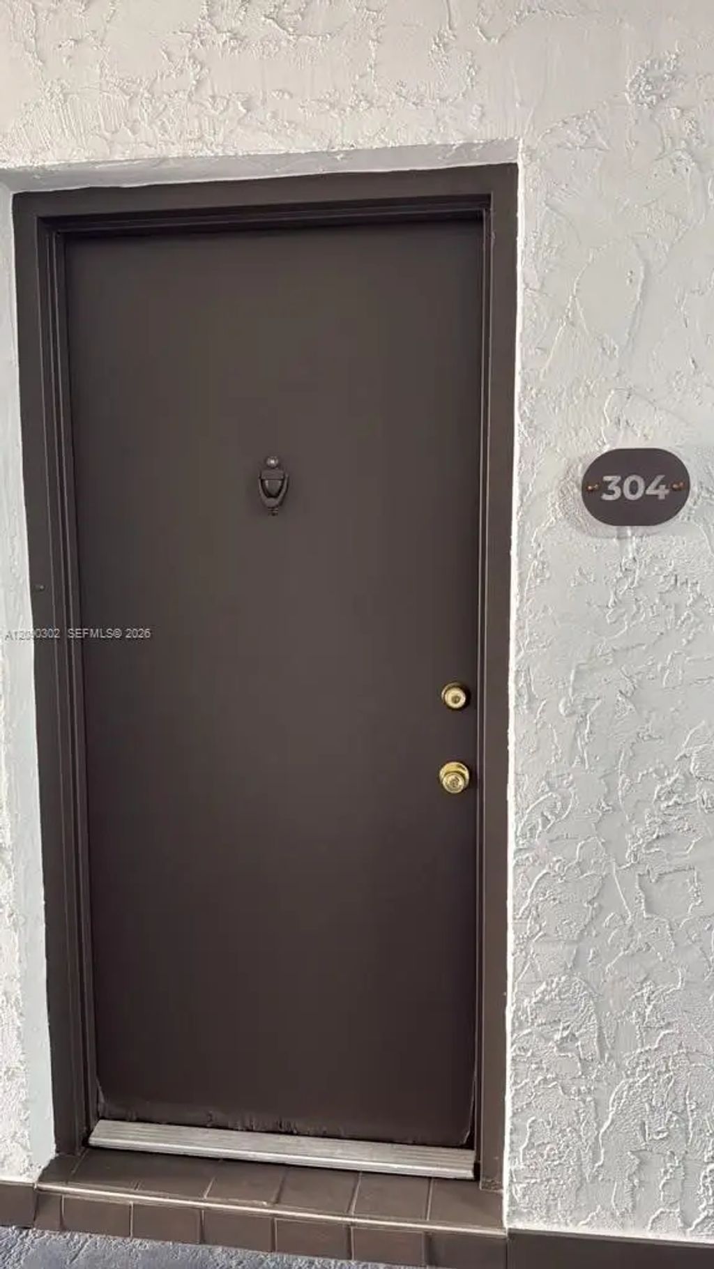 5221 Geneva Way #304, Doral