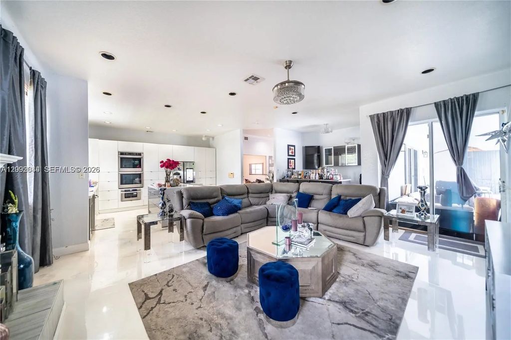 5303 Sw 111th Terrace, Davie
