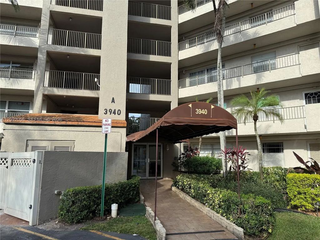 3940 Inverrary Boulevard #106-a, Lauderhill