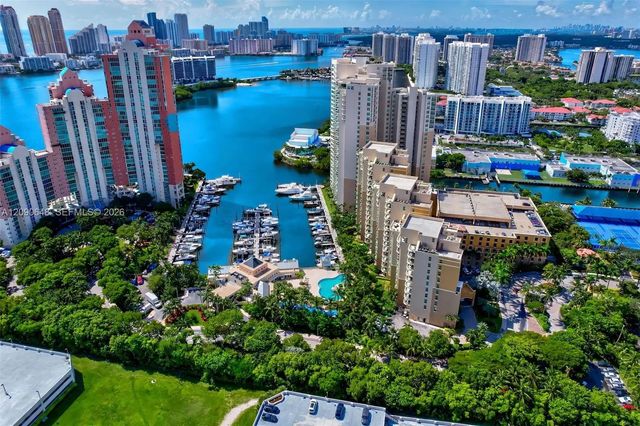 5 of 96 - 3330 Ne 190th Street #uph11, Aventura, FL
