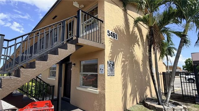 4 of 21 - 5461 W 24th Avenue #18, Hialeah, FL