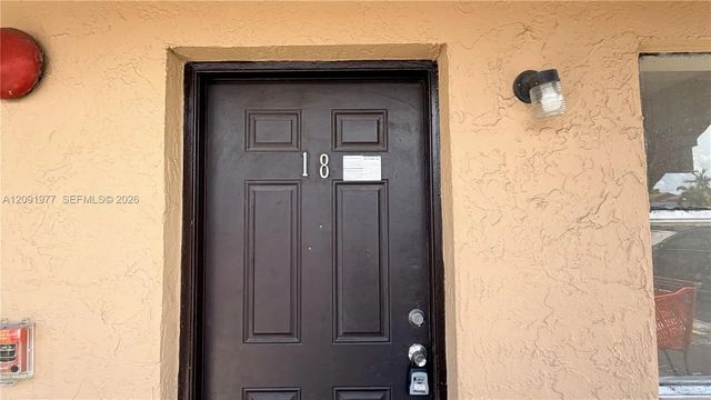 5 of 21 - 5461 W 24th Avenue #18, Hialeah, FL