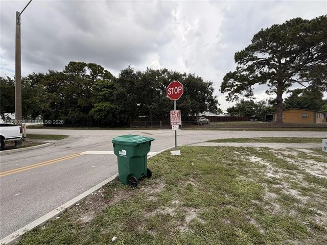 4 of 15 - 3814 Nw 213th Street, Miami Gardens, FL