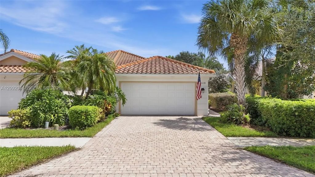 5618 Eleuthera Way, Naples