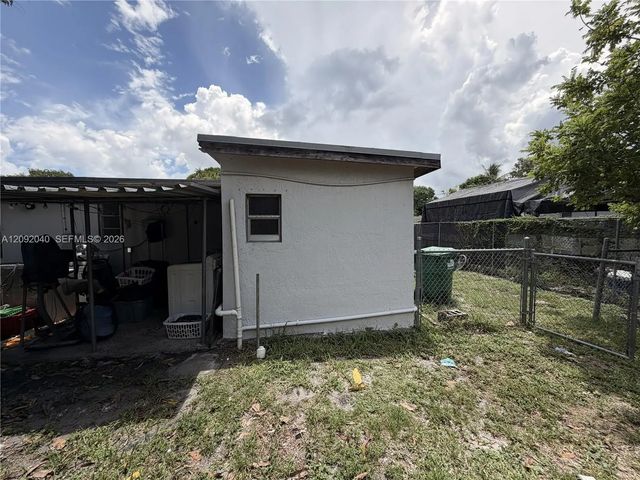 4 of 17 - 10124 Nw 25th Avenue, Miami, FL