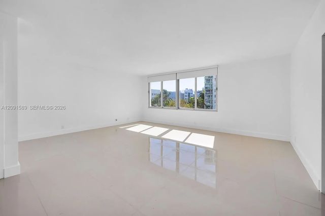 3 of 18 - 1000 West Avenue #301, Miami Beach, FL