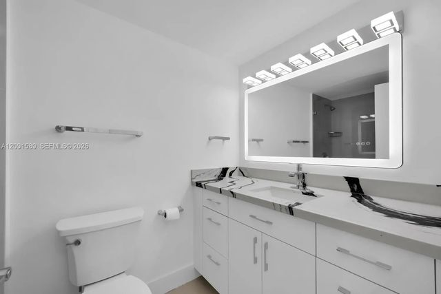 5 of 18 - 1000 West Avenue #301, Miami Beach, FL