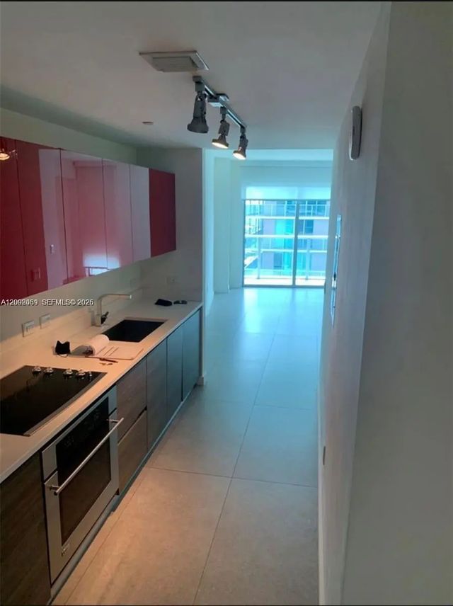 5 of 27 - 1100 S Miami Avenue #3705, Miami, FL