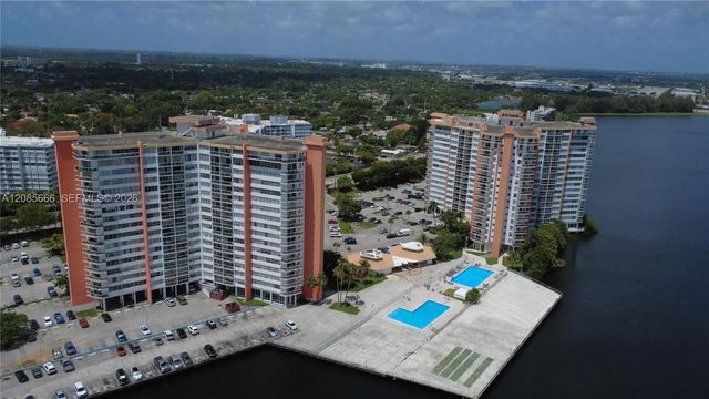 2 of 27 - 1351 Ne Miami Gardens Drive #422e, Miami, FL