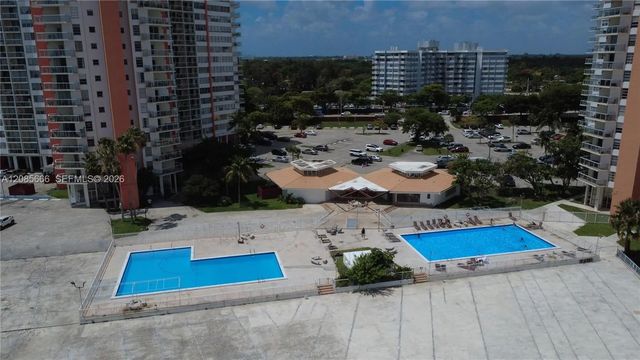 3 of 27 - 1351 Ne Miami Gardens Drive #422e, Miami, FL