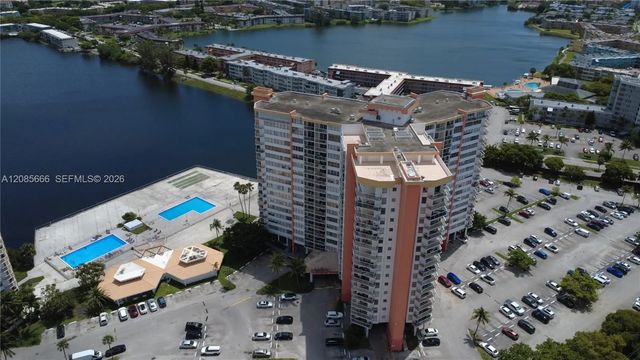 5 of 27 - 1351 Ne Miami Gardens Drive #422e, Miami, FL