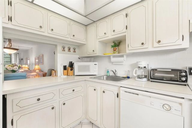 4 of 27 - 1040 Country Club Drive #208, Margate, FL