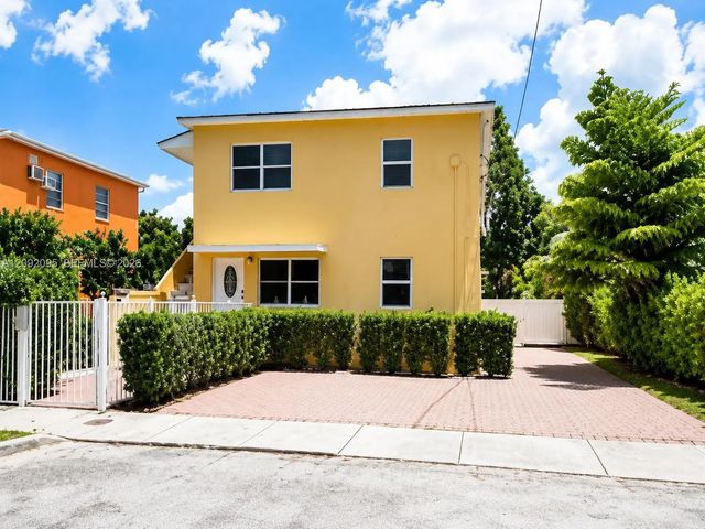 984 Sw 9th Street, Miami