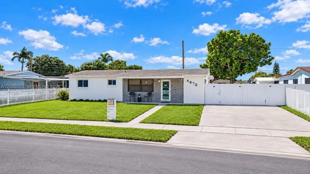 2 of 40 - 4870 Nw 169th Street, Miami Gardens, FL