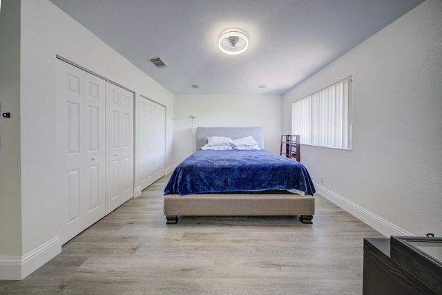 3 of 38 - 2364 Center Stone Lane, Riviera Beach, FL