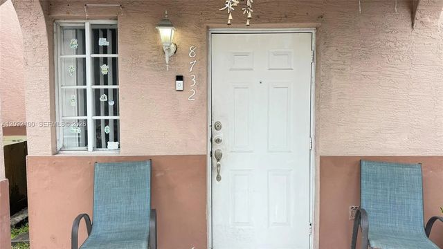 2 of 21 - 8732 Nw 107th Terrace #8732, Hialeah Gardens, FL