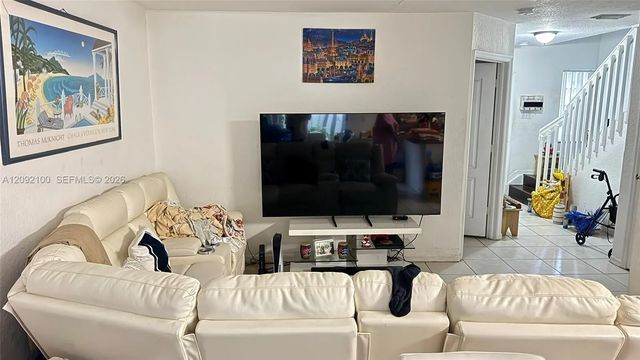 4 of 21 - 8732 Nw 107th Terrace #8732, Hialeah Gardens, FL