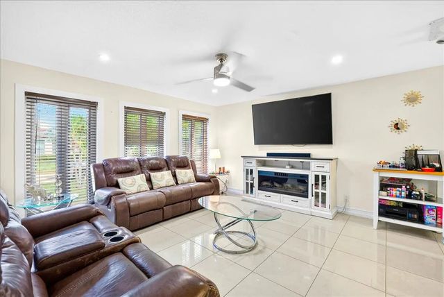 2 of 25 - 4911 Nw 14th, Deerfield Beach, FL