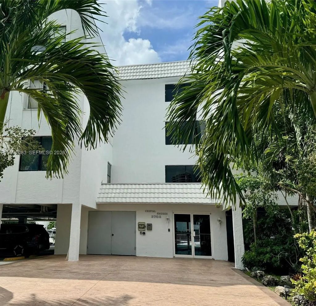 3702 Ne 171st Street #6, North Miami Beach