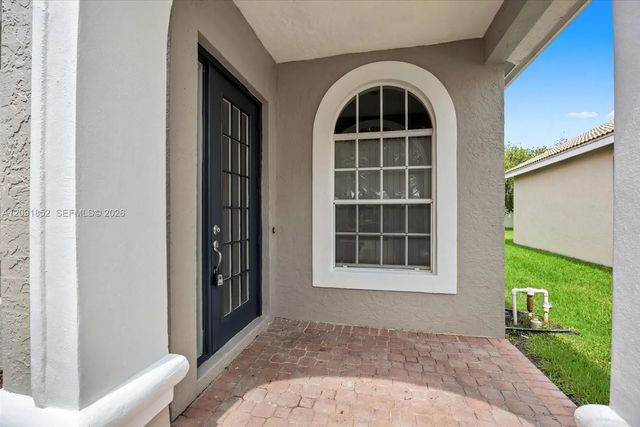 5 of 50 - 827 Sw Lake Charles Circle, Port St. Lucie, FL