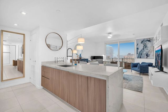 401 N Birch Road #512, Fort Lauderdale