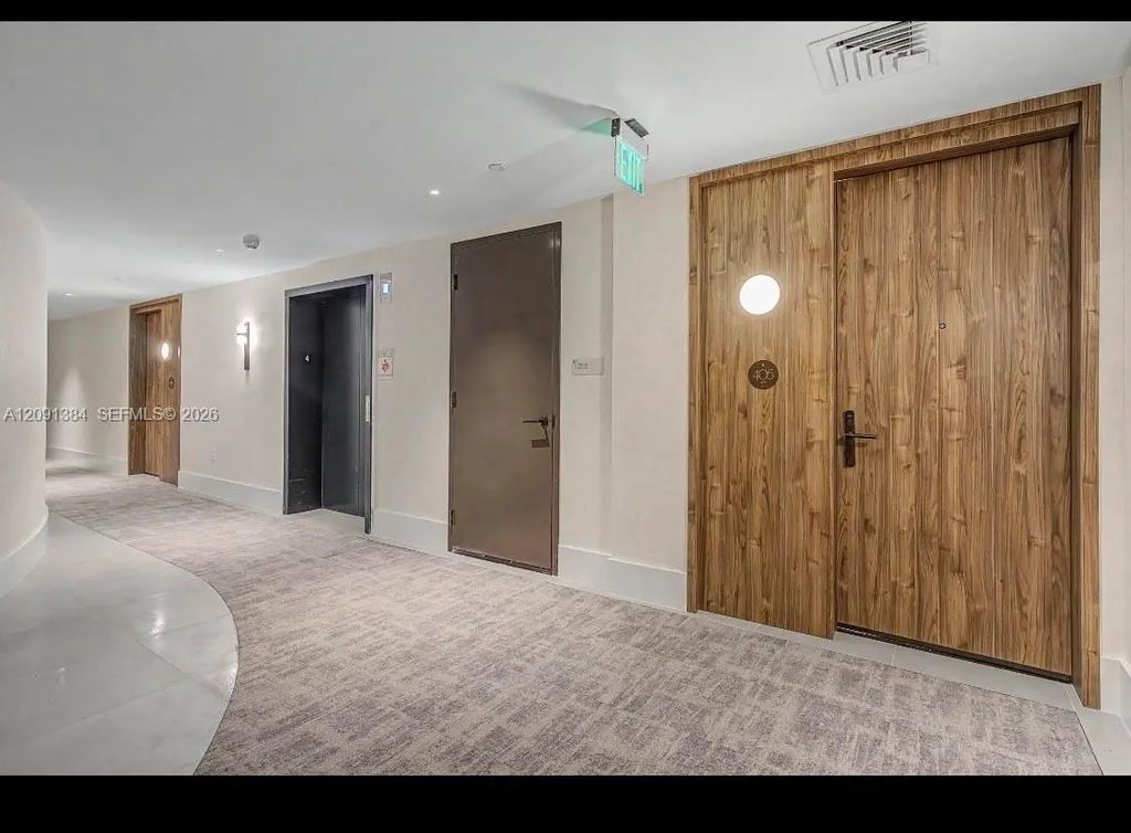 2200 Brickell Avenue #405, Miami
