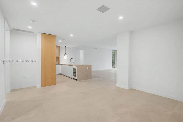 3 of 31 - 2200 Brickell Avenue #405, Miami, FL