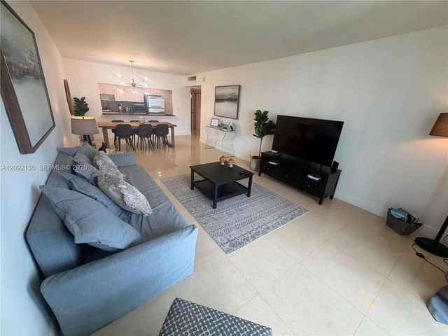 4 of 15 - 19370 Collins Avenue #911, Sunny Isles Beach, FL