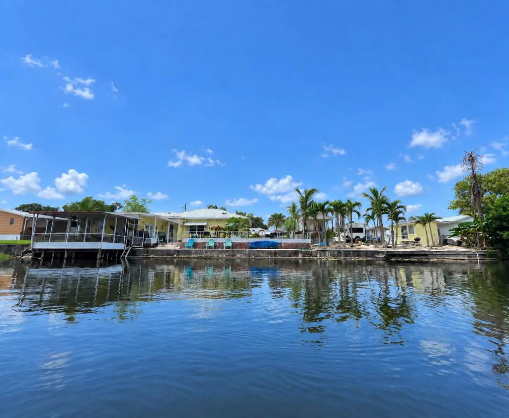 1099 7th Street, Okeechobee