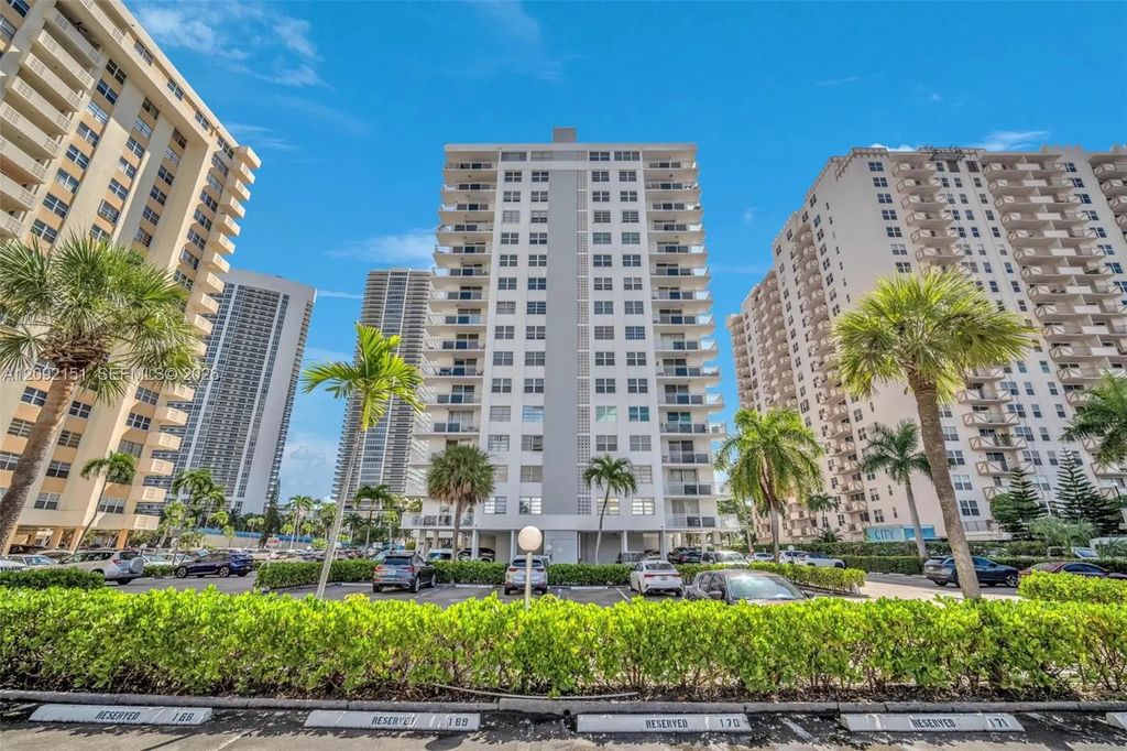1849 S Ocean Drive #ph3, Hallandale Beach