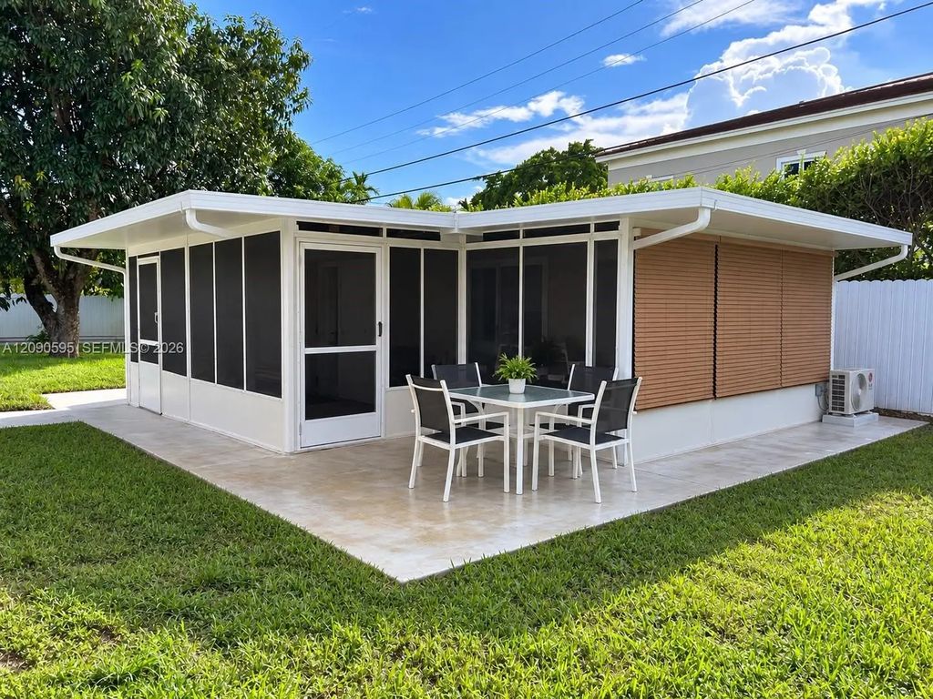 140 Iroquois Street #b, Miami Springs