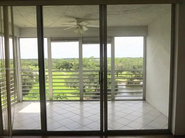 5 of 18 - 3499 Oaks Way #708, Pompano Beach, FL