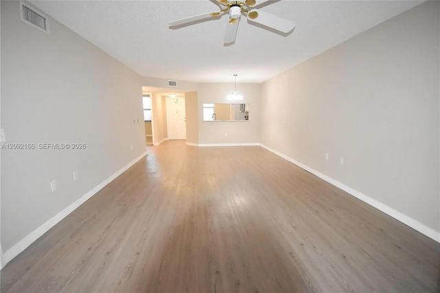 5 of 18 - 10360 Nw 30th Court #405, Sunrise, FL