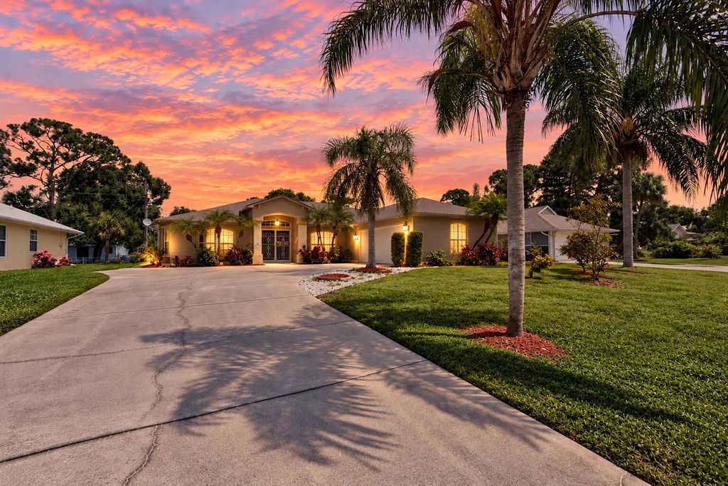 173 Easy Street, Sebastian