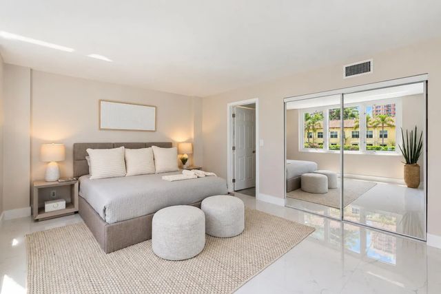 3 of 28 - 2200 Ne 33rd Avenue #2j, Fort Lauderdale, FL