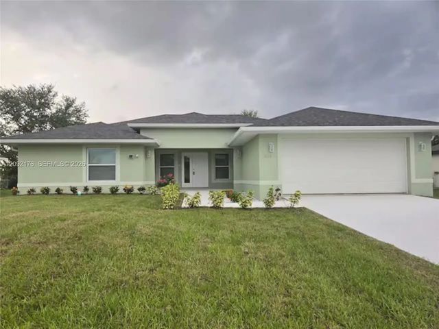 2618 Ne 2 Avenue, Cape Coral