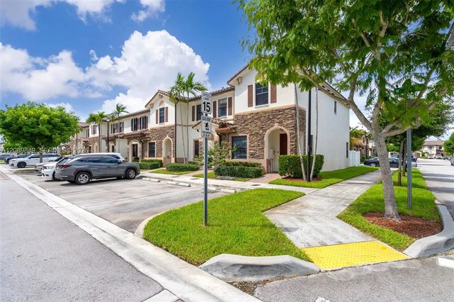 3 of 40 - 3305 W 93rd Place, Hialeah, FL
