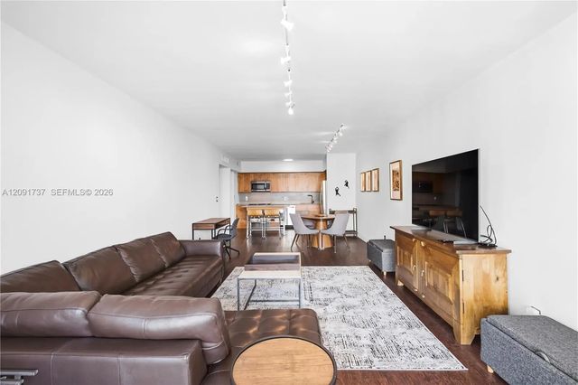 4 of 27 - 19380 Collins Avenue #1219, Sunny Isles Beach, FL