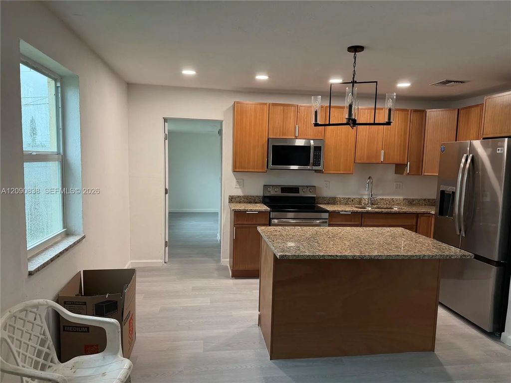840 W 4th Street #-, Riviera Beach