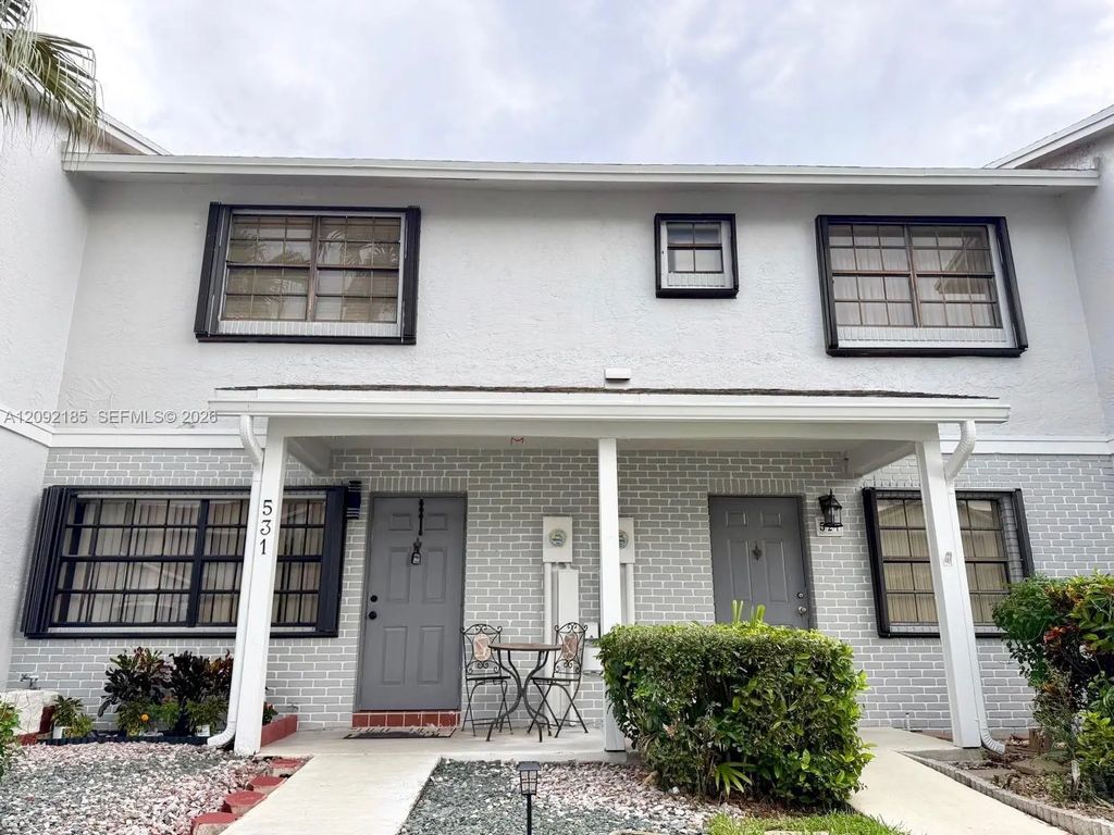 531 Nw 103rd Terrace, Pembroke Pines