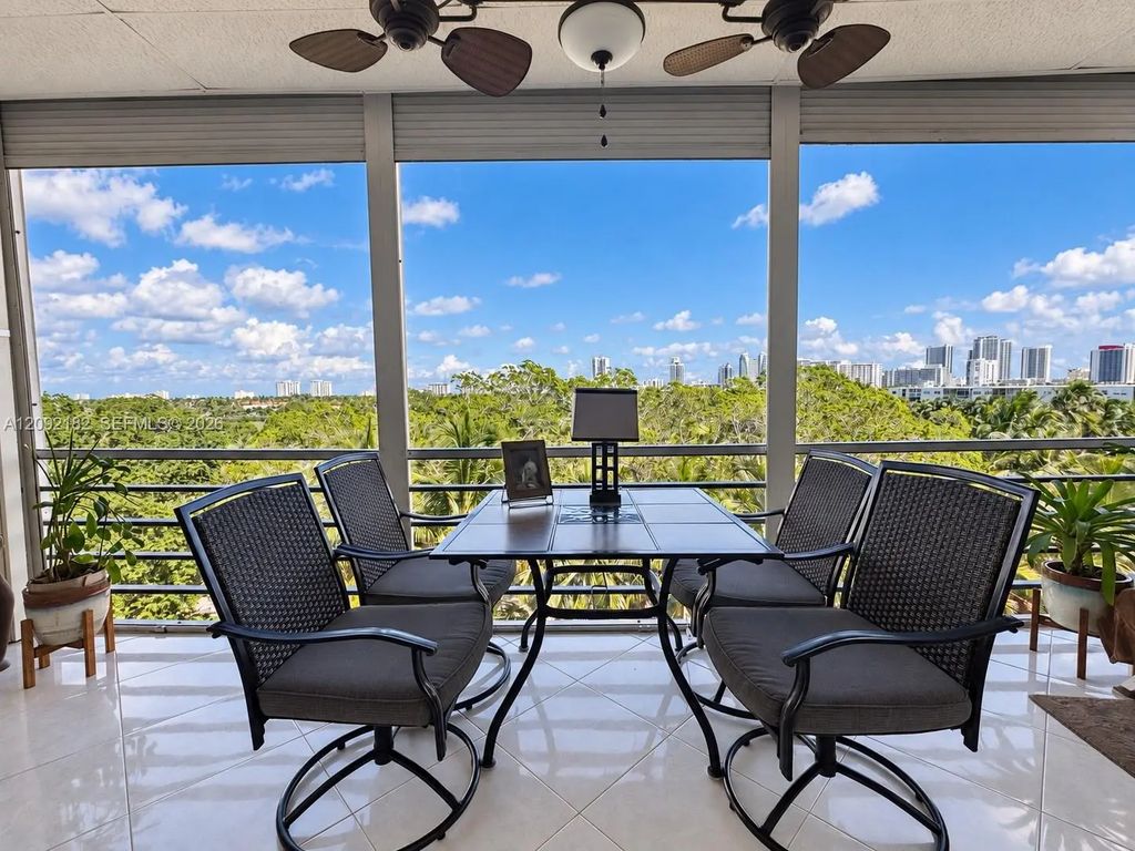 1000 Ne 14th Avenue #703, Hallandale Beach