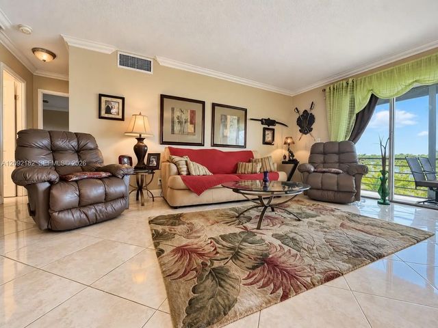 2 of 22 - 1000 Ne 14th Avenue #703, Hallandale Beach, FL