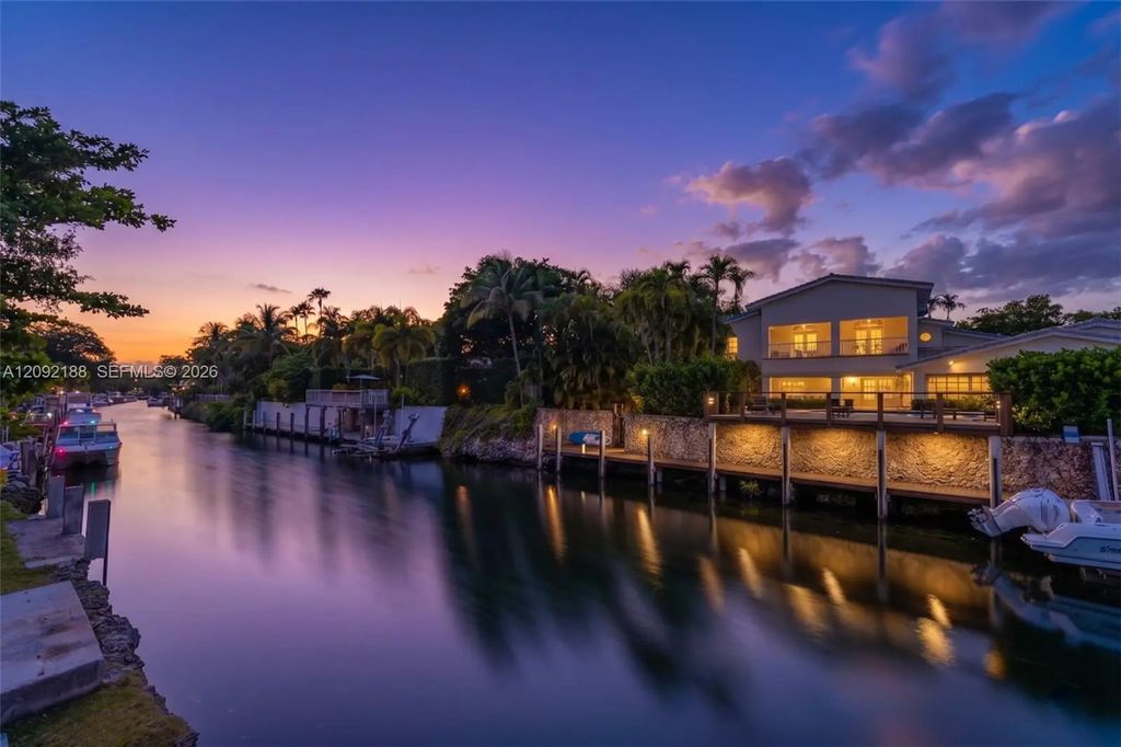 739 S Alhambra Circle, Coral Gables