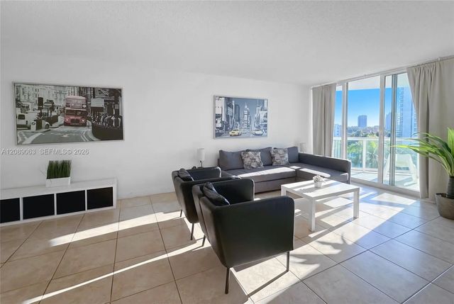 5 of 12 - 3901 S Ocean Drive #6s, Hollywood, FL